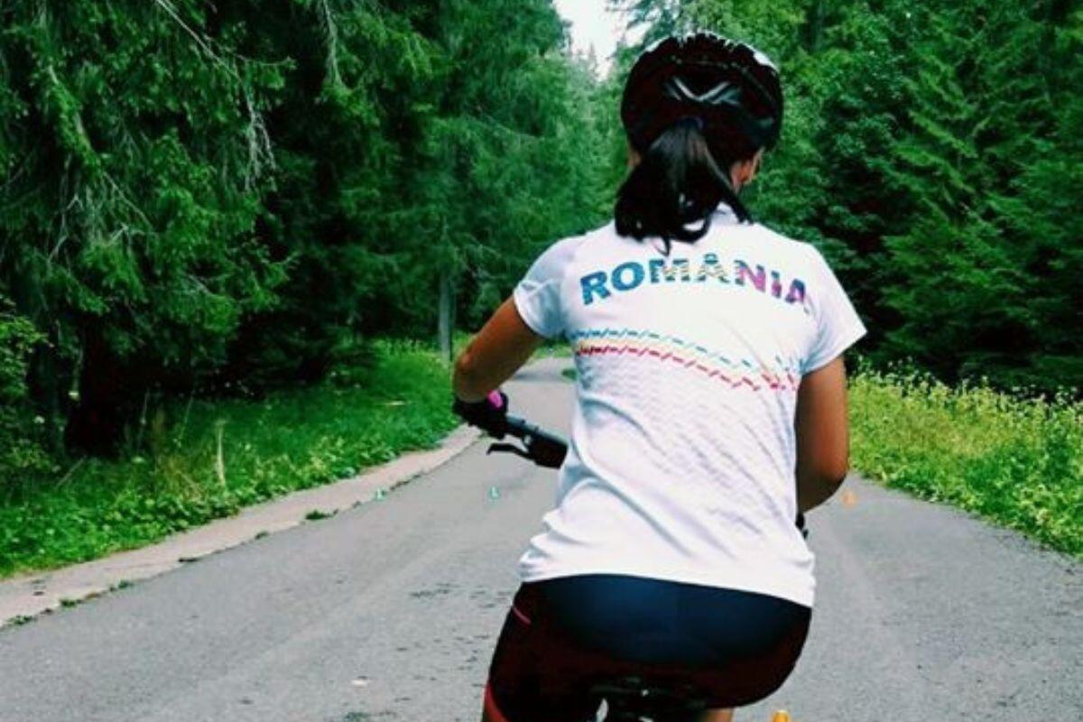 Mersul cu bicicleta mă ajută să pot merge pe motocicleta?